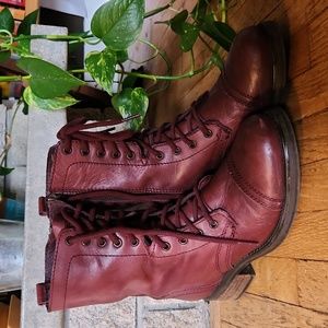 Steve Madden Troopa boot, women's size 10, burgundy and genuine leather
